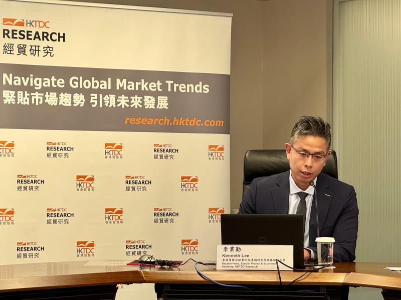 貿發局經貿研究專題研究及商務諮詢主管李業勤表示，出口商對前景悲觀屬意料之內。方穎暉攝。