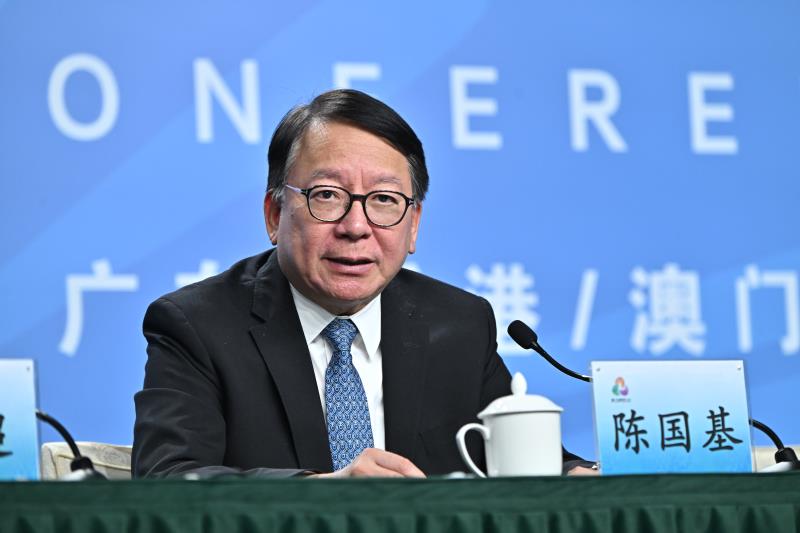 第十五屆全國運動會（十五運會）組織委員會副主任、香港特別行政區政府政務司司長陳國基今日（十一月八日）在廣州出席由十五運會組織委員會舉辦，介紹十五運會籌備情況的新聞發布會。 （政府新聞處圖片）