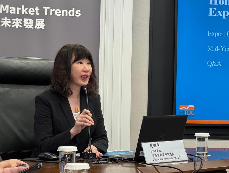 貿發局研究總監范婉兒表示，由於電子消費產品需求穩固，維持本港全年出口增長3%的預測。方穎暉攝。