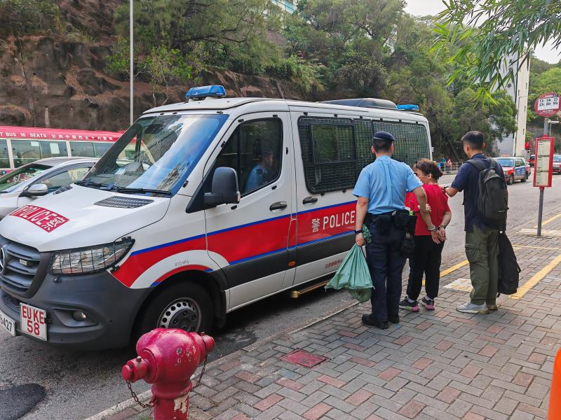 圖為被捕人。