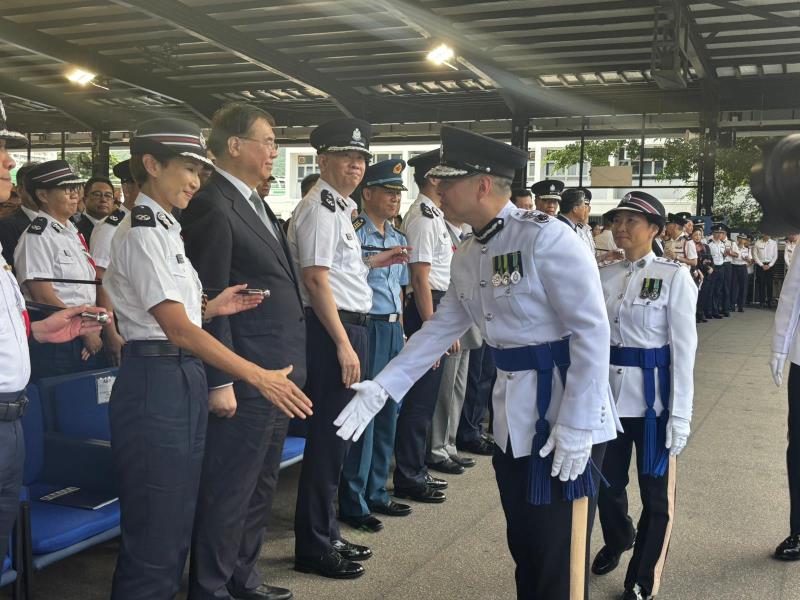 警察學院舉行結業會操，警務處處長周一鳴，首次以處長身份出席，為43名見習督察及219名學警檢閱。