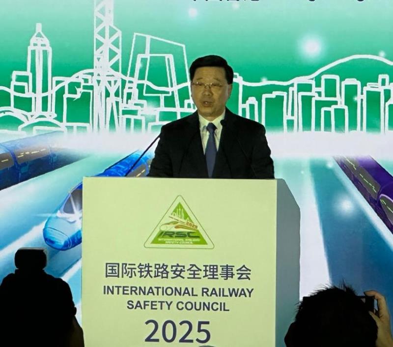 行政長官李家超宣布，中九龍繞道(油麻地段)將於12月21日開通。